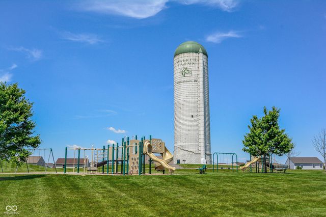 5781 Waterstone Way, Whitestown, IN 46075