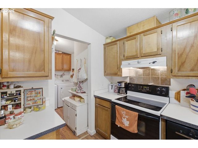 660 WASSOM St, Lebanon, OR 97355