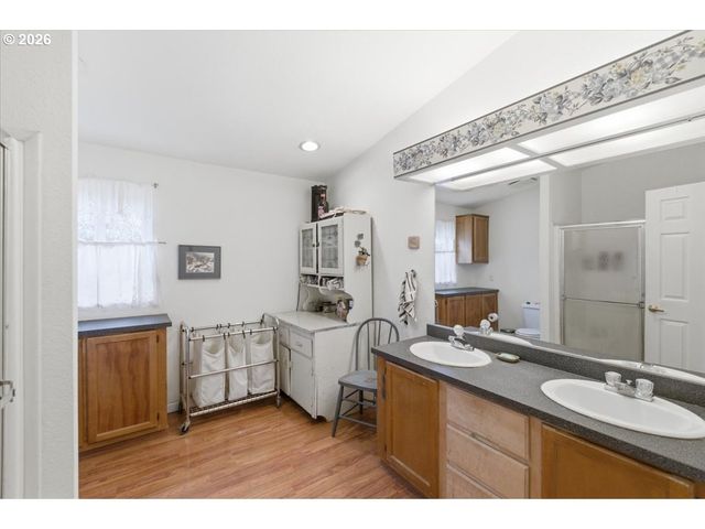 660 WASSOM St, Lebanon, OR 97355