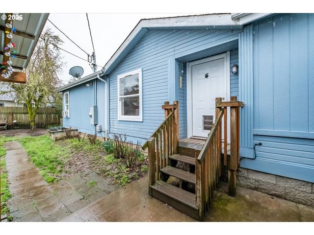 660 WASSOM St, Lebanon, OR 97355