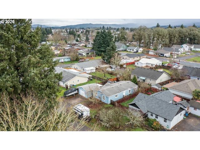 660 WASSOM St, Lebanon, OR 97355