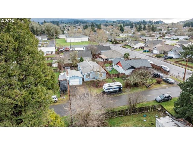 660 WASSOM St, Lebanon, OR 97355