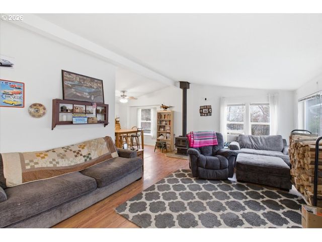 660 WASSOM St, Lebanon, OR 97355