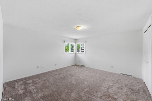 33276 Tallyho Drive, Solon, OH 44139
