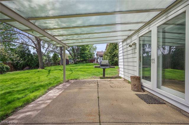 33276 Tallyho Drive, Solon, OH 44139