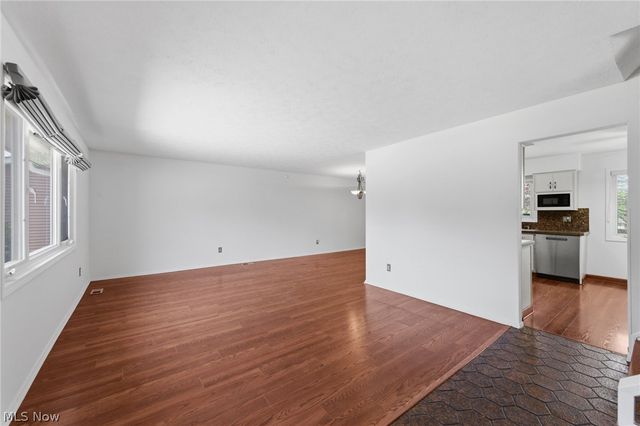 33276 Tallyho Drive, Solon, OH 44139