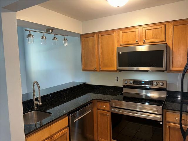 2855 Peachtree NE Road 106, Atlanta, GA 30305