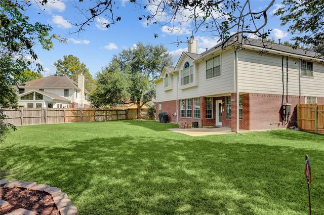 1505 Maple Leaf Court, Pearland, TX 77581