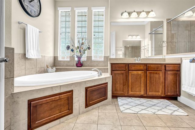 15811 Coffee Creek Court, Houston, TX 77044