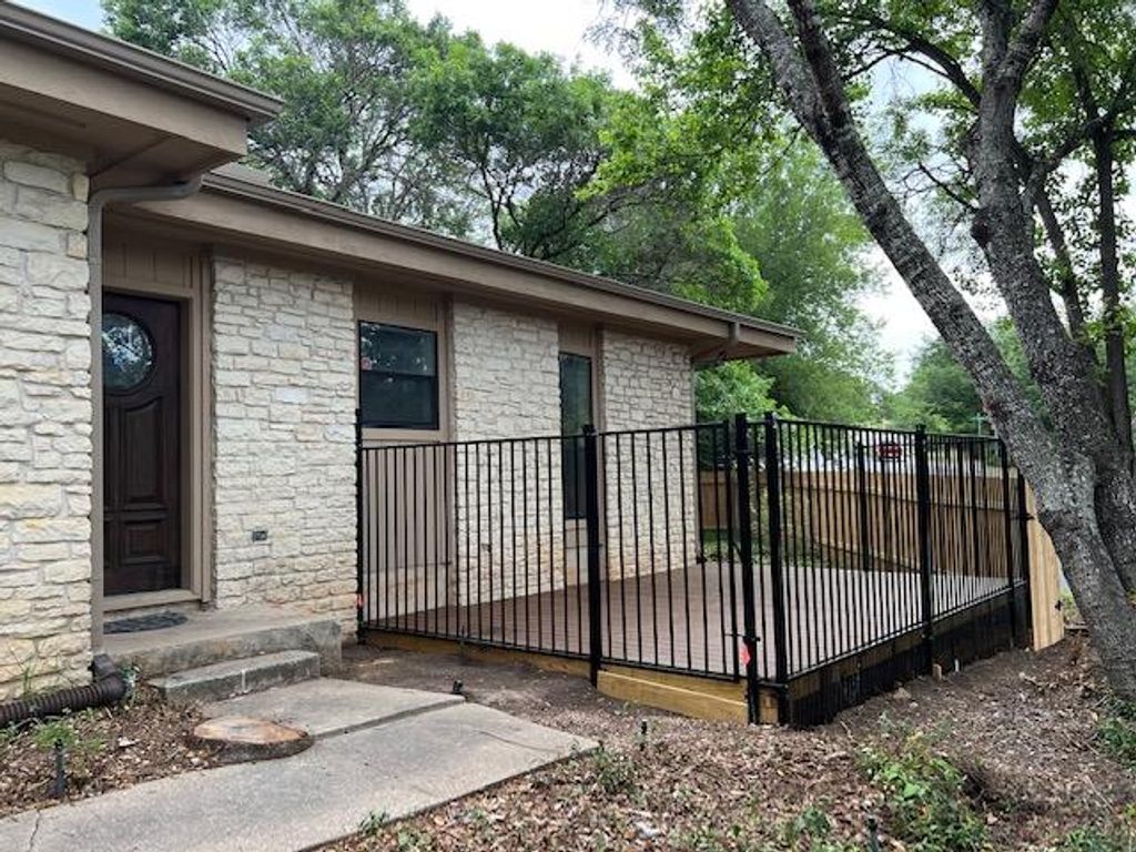 6500 Robbie Creek CV, Austin, TX 78750