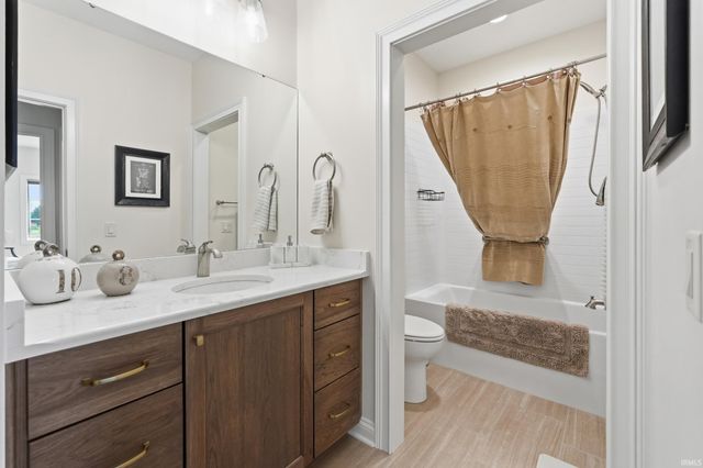 13960 Elderflower Cove, Fort Wayne, IN 46845