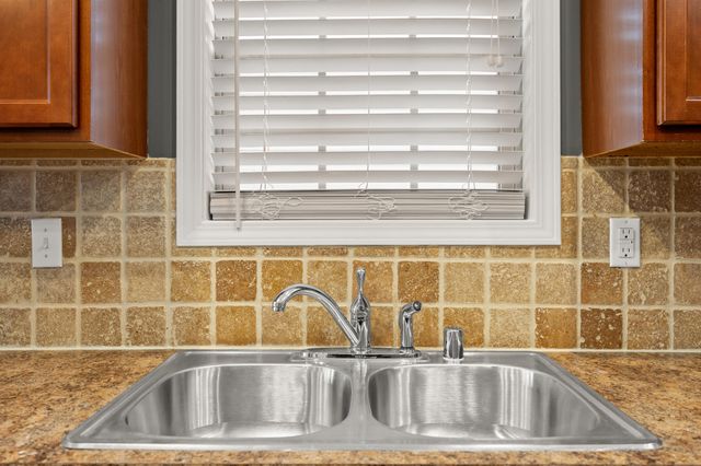 673 Lucille Drive, Lexington, KY 40511