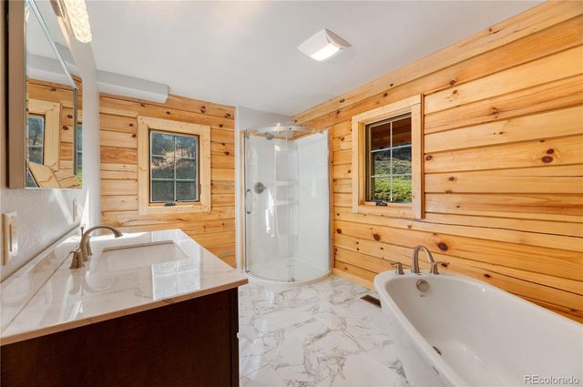 9100 County Rd 102, Guffey, CO 80820