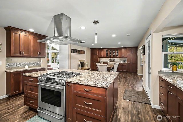 12302 224th Street E, Graham, WA 98338