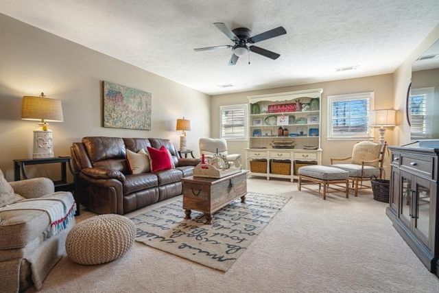 20 FAIR MEADOWS LN, Eads, TN 38028