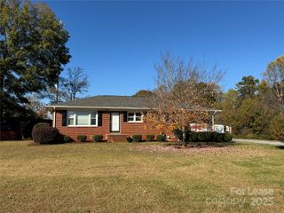 1528 Lane Road, Mount Holly, NC 28120