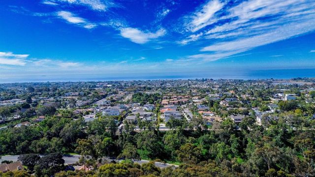 2038 Avenue Of The Trees, Carlsbad, CA 92008