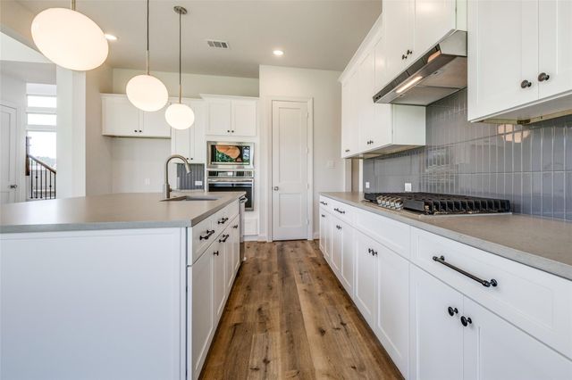 349 Covey Lane, Sealy, TX 77474