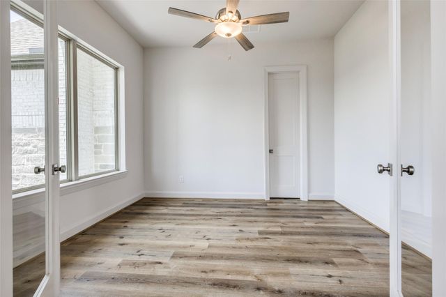 349 Covey Lane, Sealy, TX 77474