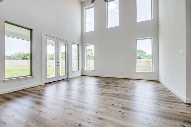 349 Covey Lane, Sealy, TX 77474