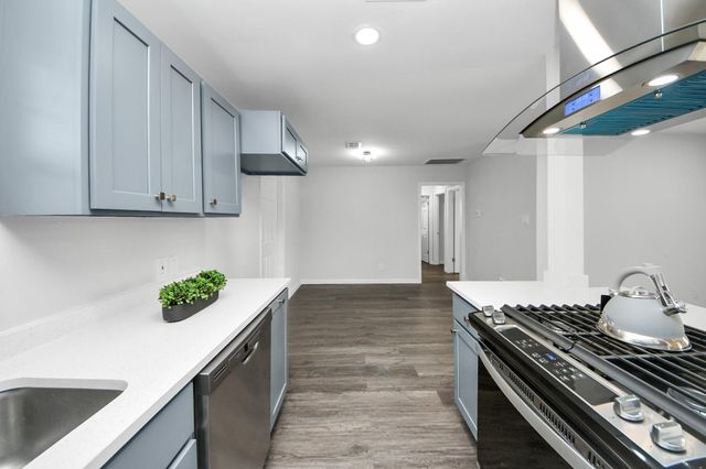 6511 Mohawk Street, Houston, TX 77016