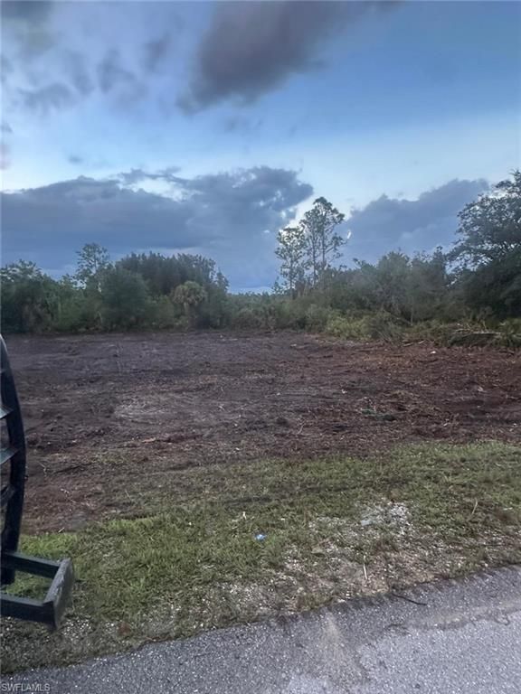 496 Westchester DR, LEHIGH ACRES, FL 33972 — exterior