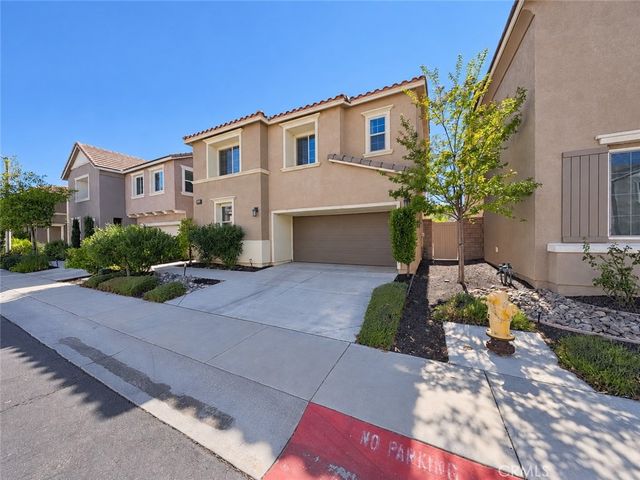 24251 Lilac Lane, Lake Elsinore, CA 92532