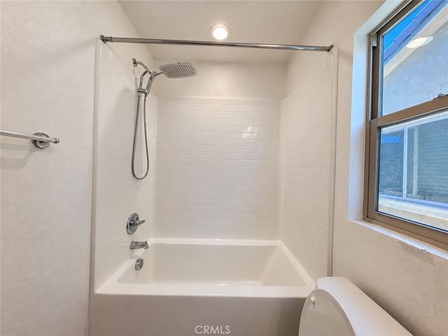 24251 Lilac Lane, Lake Elsinore, CA 92532