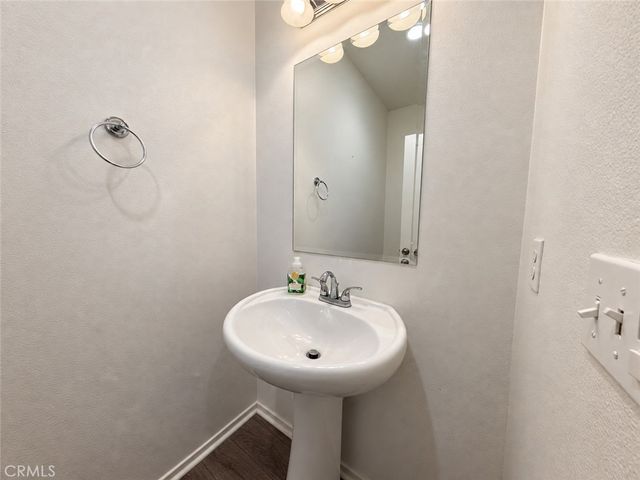 24251 Lilac Lane, Lake Elsinore, CA 92532
