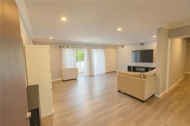 6301 Coldwater Canyon, Valley Glen, CA 91606