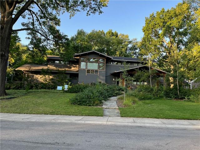 4405 W 66th Street, Prairie Village, KS 66208