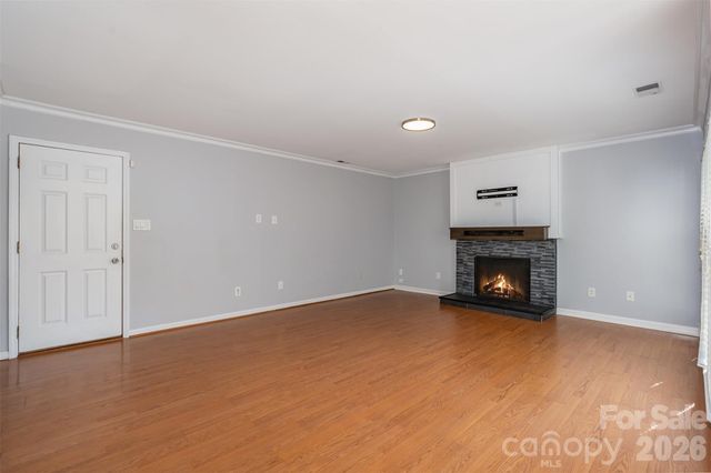 2213 Century Oaks Lane, Charlotte, NC 28262