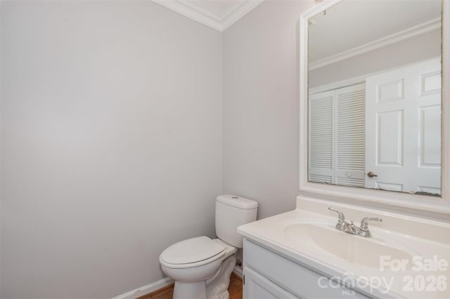 2213 Century Oaks Lane, Charlotte, NC 28262