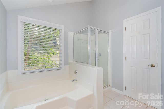 2213 Century Oaks Lane, Charlotte, NC 28262