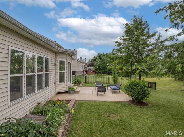 509 Country Chase Drive, Lake St Louis, MO 63367