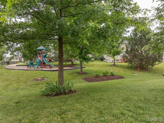 509 Country Chase Drive, Lake St Louis, MO 63367