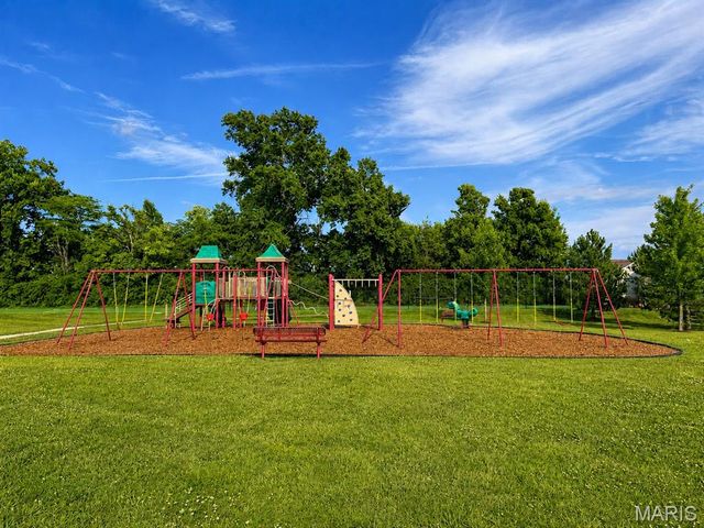 509 Country Chase Drive, Lake St Louis, MO 63367