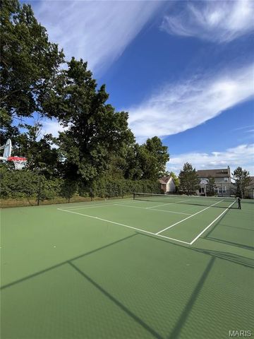 509 Country Chase Drive, Lake St Louis, MO 63367