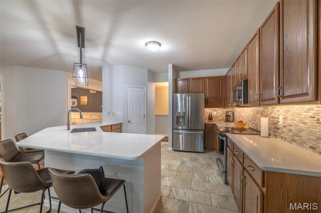 509 Country Chase Drive, Lake St Louis, MO 63367