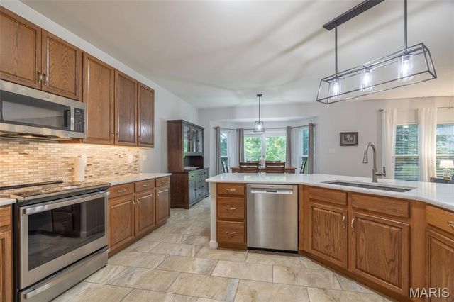 509 Country Chase Drive, Lake St Louis, MO 63367