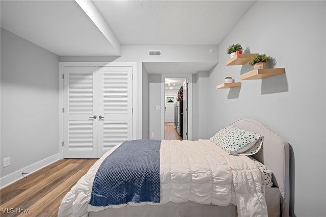 4191 Lorain Court, Cleveland, OH 44113