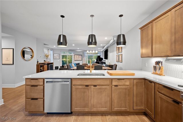 4191 Lorain Court, Cleveland, OH 44113