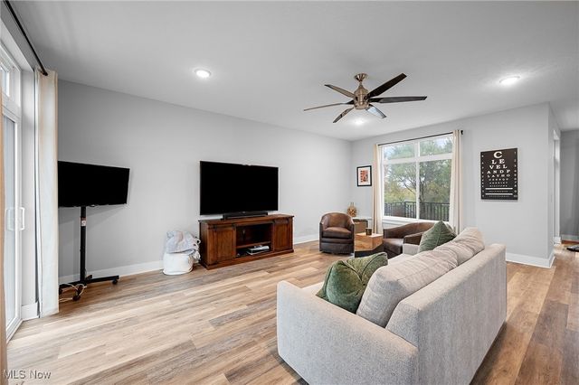 4191 Lorain Court, Cleveland, OH 44113