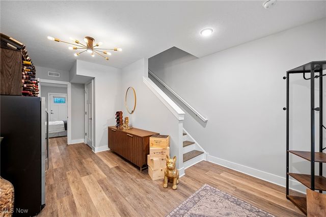 4191 Lorain Court, Cleveland, OH 44113