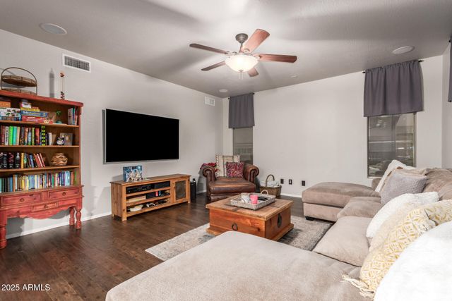 1481 E LAUREL Drive, Casa Grande, AZ 85122