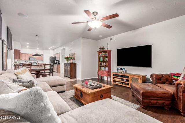 1481 E LAUREL Drive, Casa Grande, AZ 85122