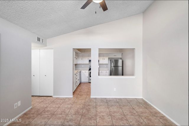 555 N MAY Street 23, Mesa, AZ 85201