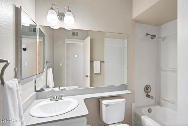 555 N MAY Street 23, Mesa, AZ 85201