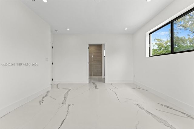 19731 NE 24th Avenue, Miami, FL 33180