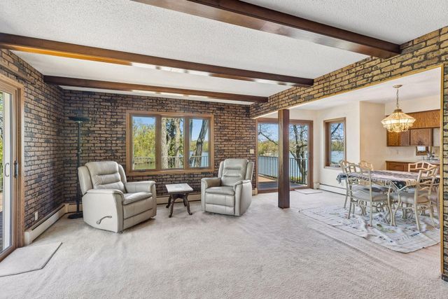 4033 Silver Lake Terrace NE, Saint Anthony, MN 55421